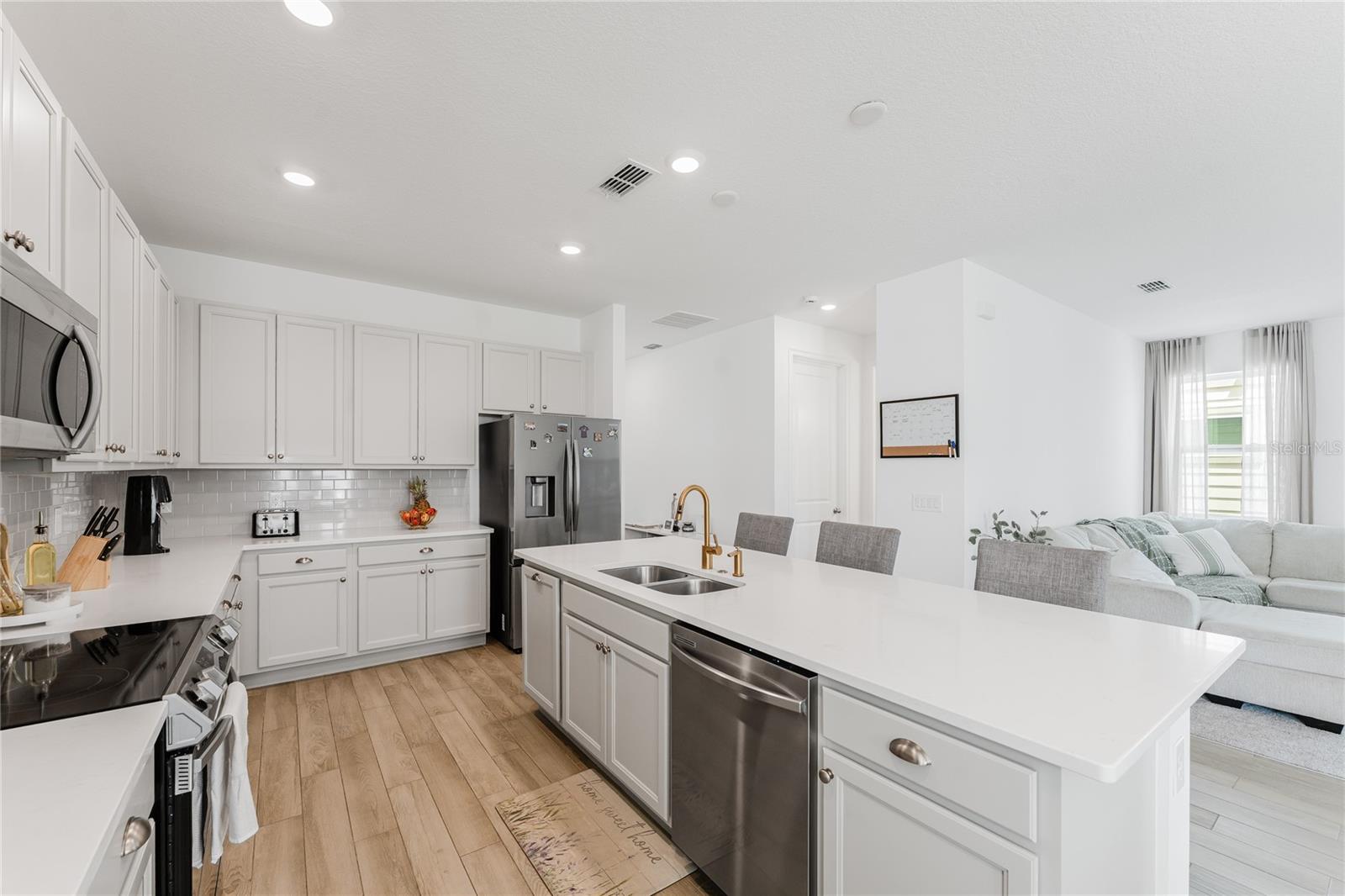 NORTHLAKE/OVATION PH 1 - Residential Lease