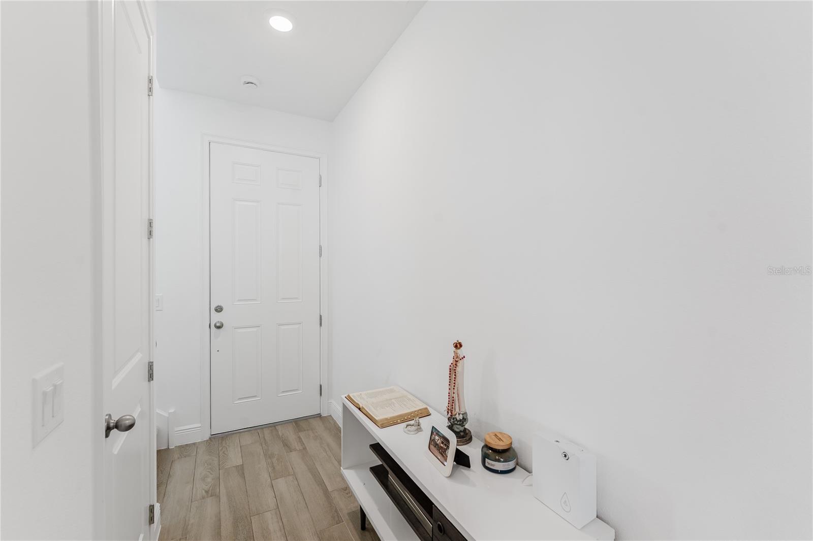 NORTHLAKE/OVATION PH 1 - Residential Lease