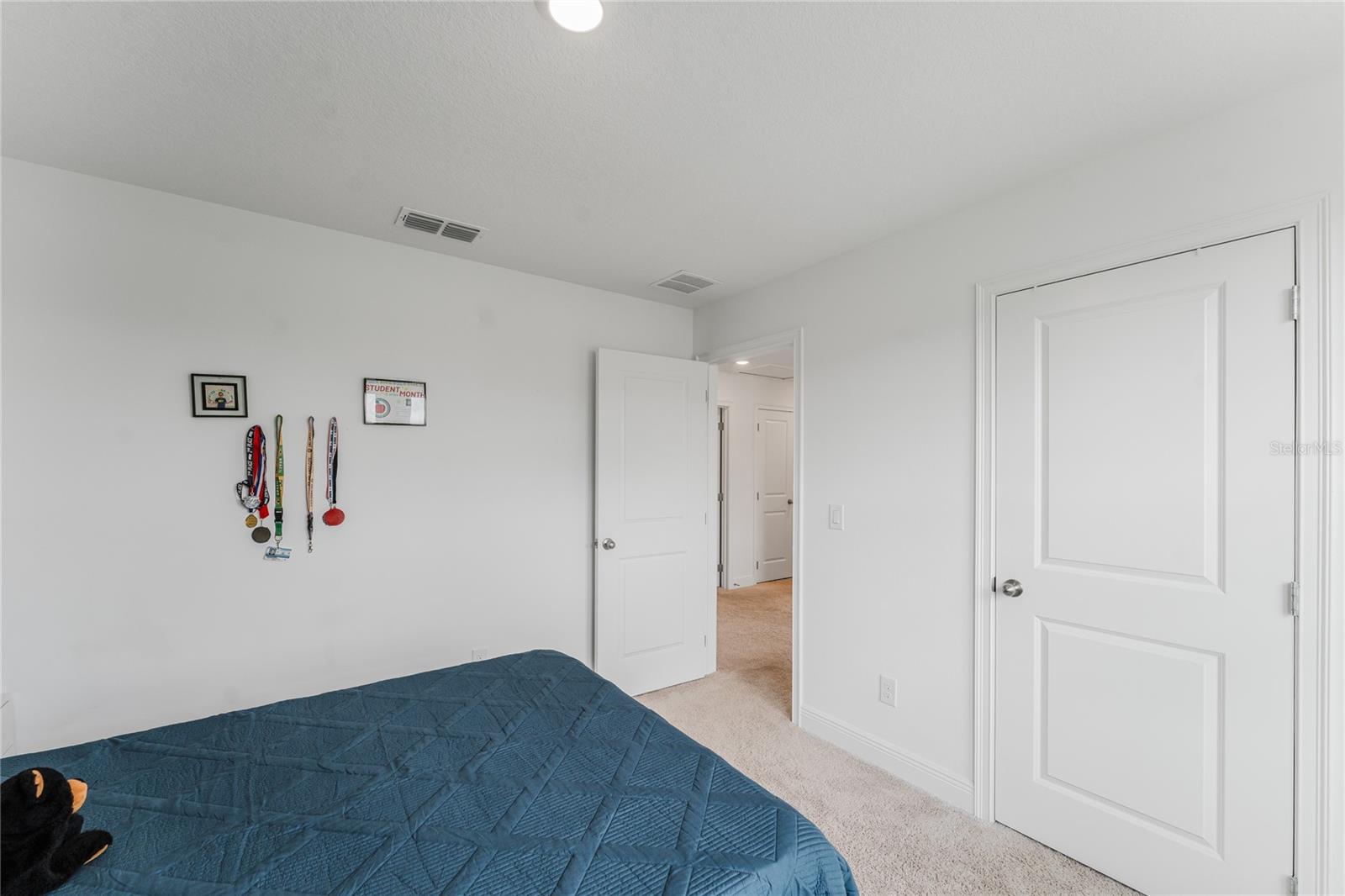 NORTHLAKE/OVATION PH 1 - Residential Lease
