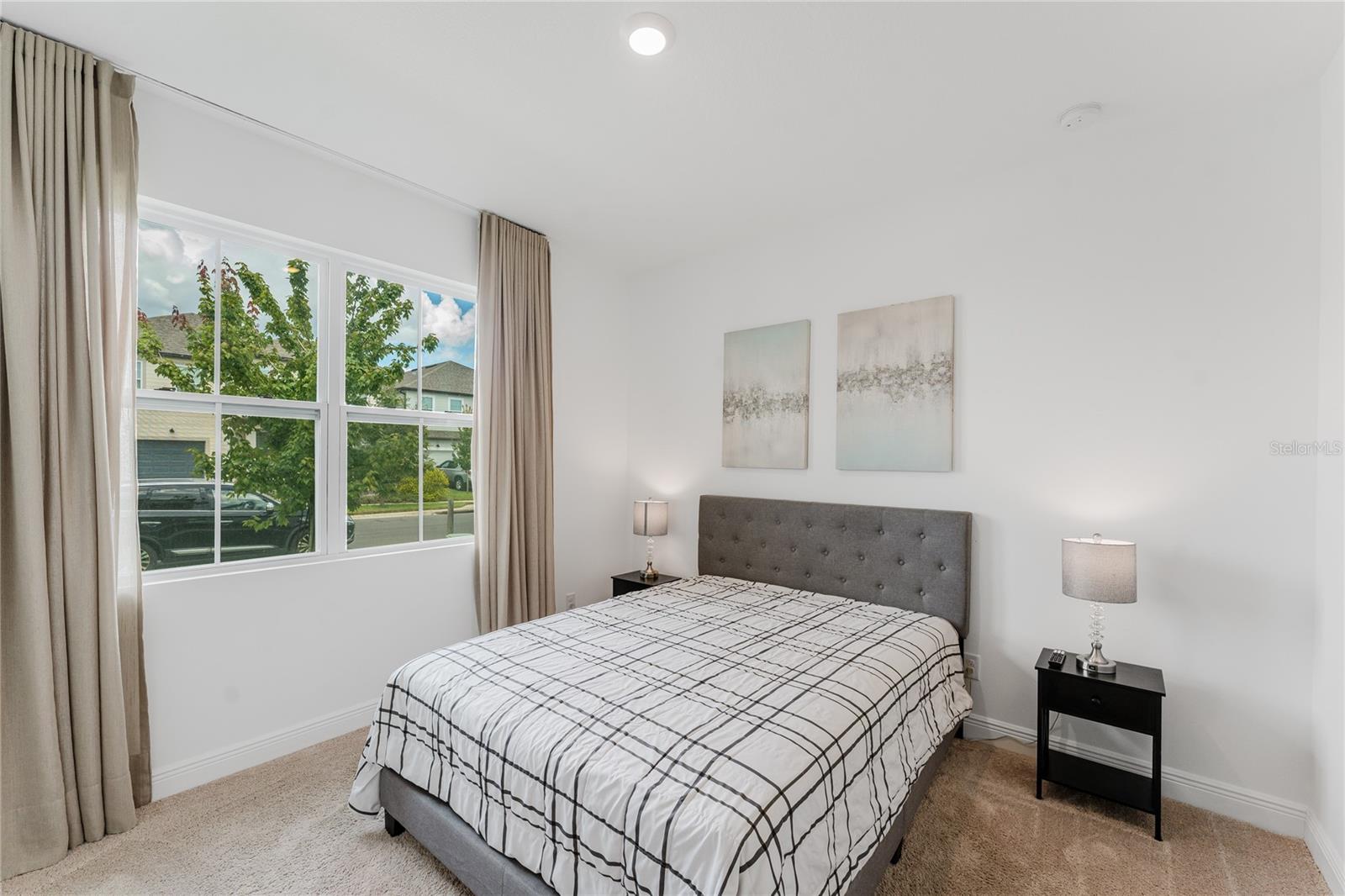 NORTHLAKE/OVATION PH 1 - Residential Lease