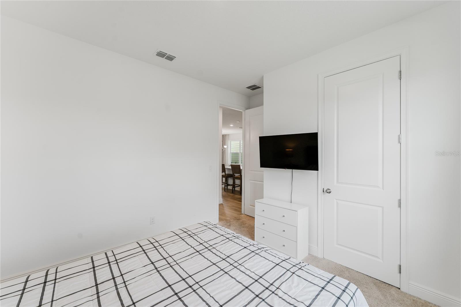 NORTHLAKE/OVATION PH 1 - Residential Lease