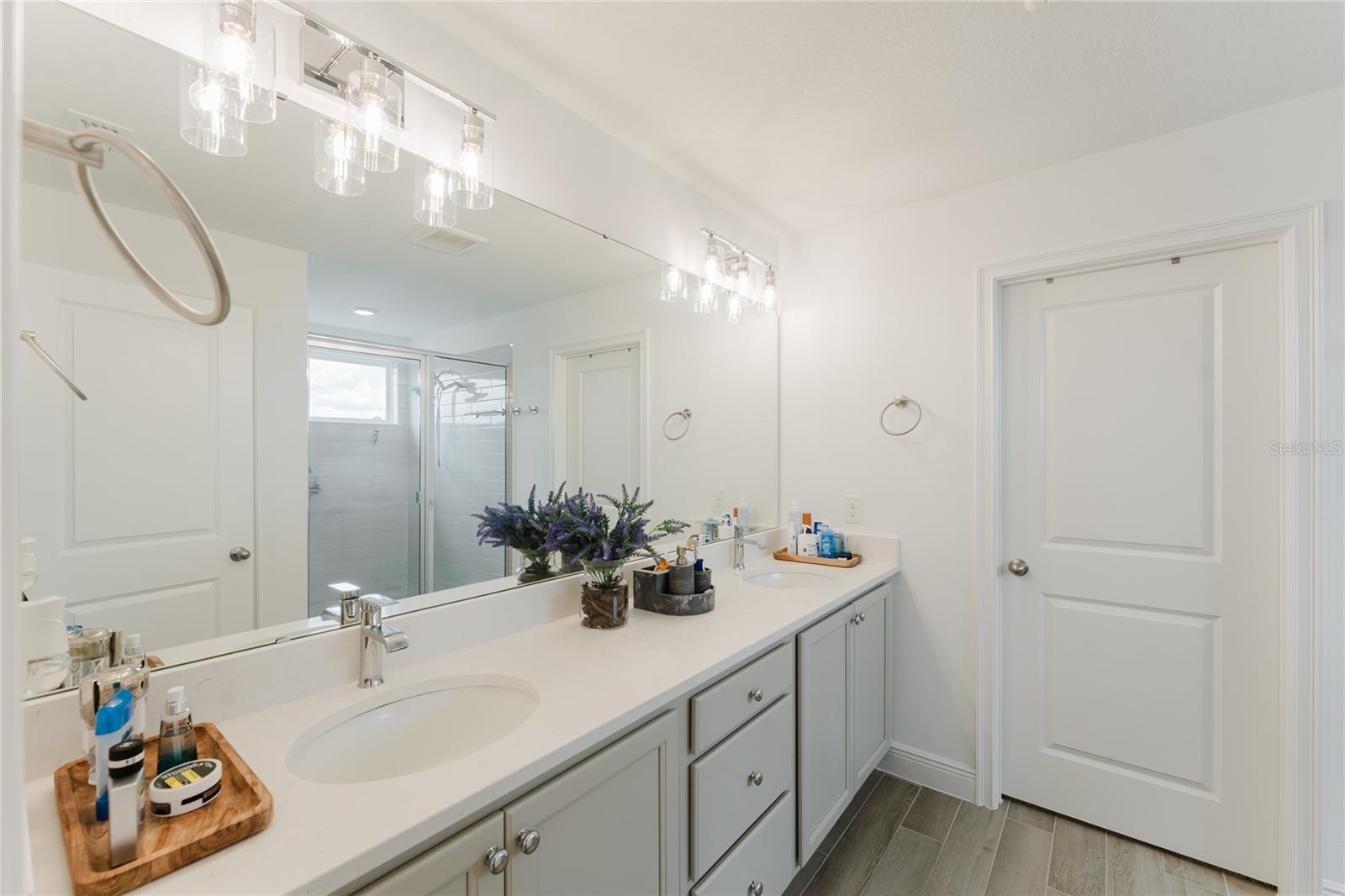 NORTHLAKE/OVATION PH 1 - Residential Lease