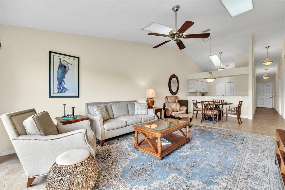 CLUBSIDE VILLAS PH 03 - Residential