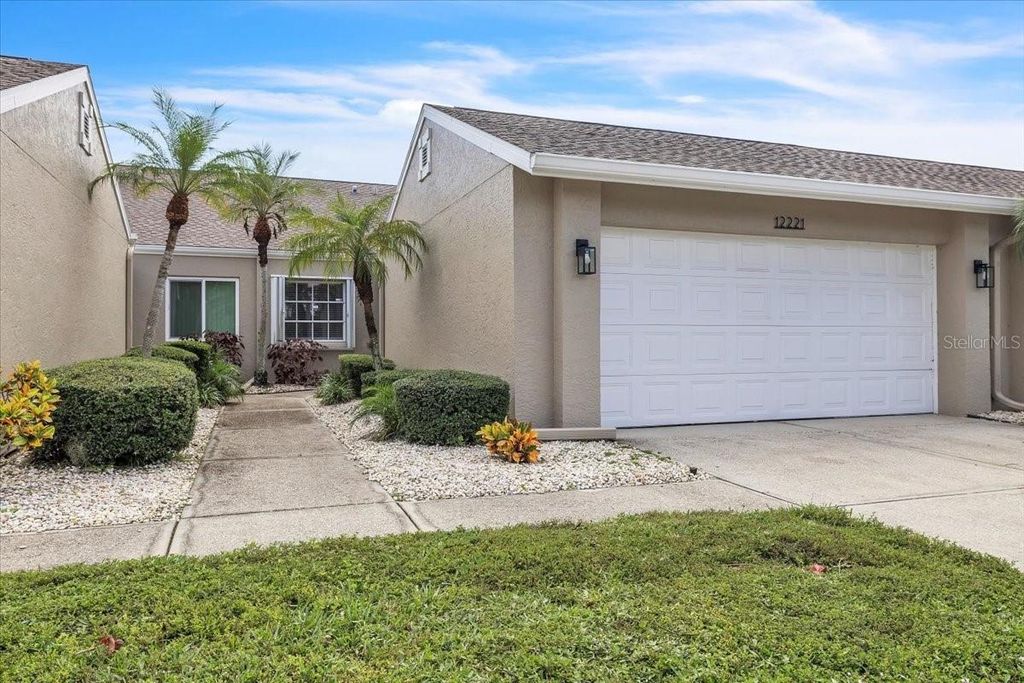 Photo of 12221 SW Kingsway Circle #B2, Lake Suzy, FL 34269 (MLS # C7517041)