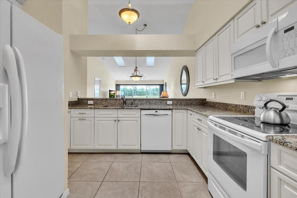 CLUBSIDE VILLAS PH 03 - Residential