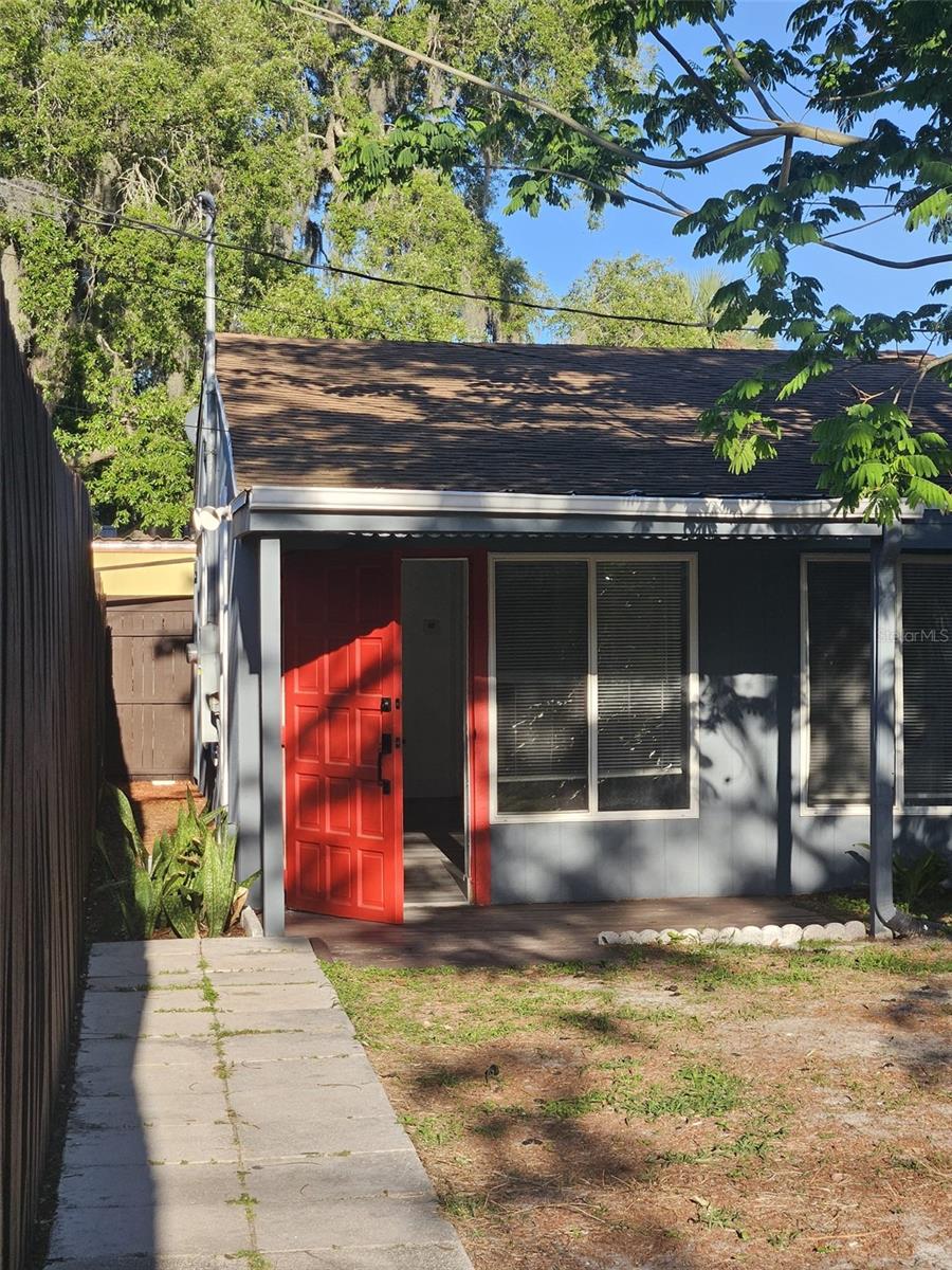 2387 SHERIDAN ROAD