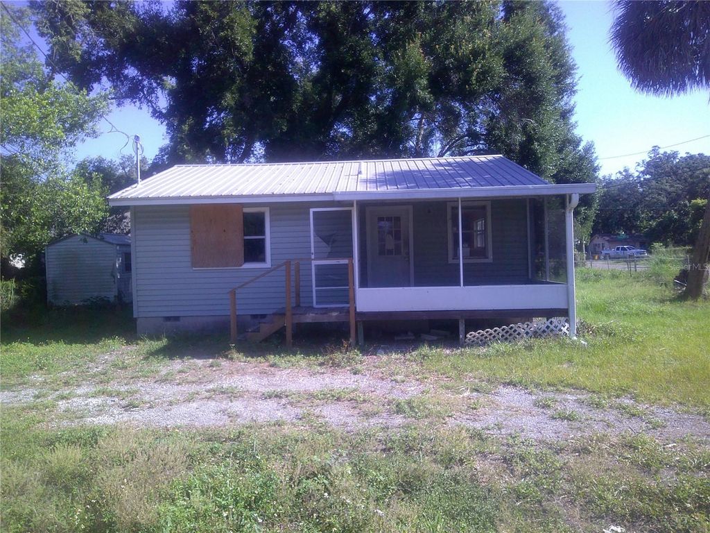 Photo of 710 E 129th Avenue, Tampa, FL 33612 (MLS # TB8364735)