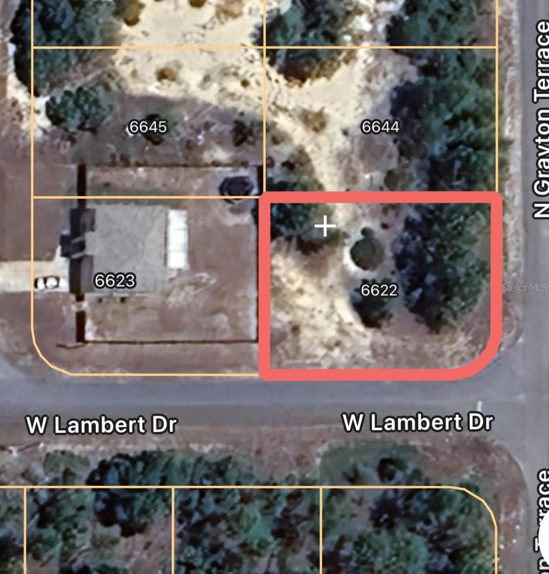 Super nice CORNER LOT, .27 of an acre, zoned RUR for residential site-built homes, lots of new construction in the area, centrally located in Citrus Springs, making for an easy commute to Ocala, Dunnellon, or Crystal River. This is one of two parcels available by the same seller. The lot next door is also available, MLS #. Call today to make it yours!