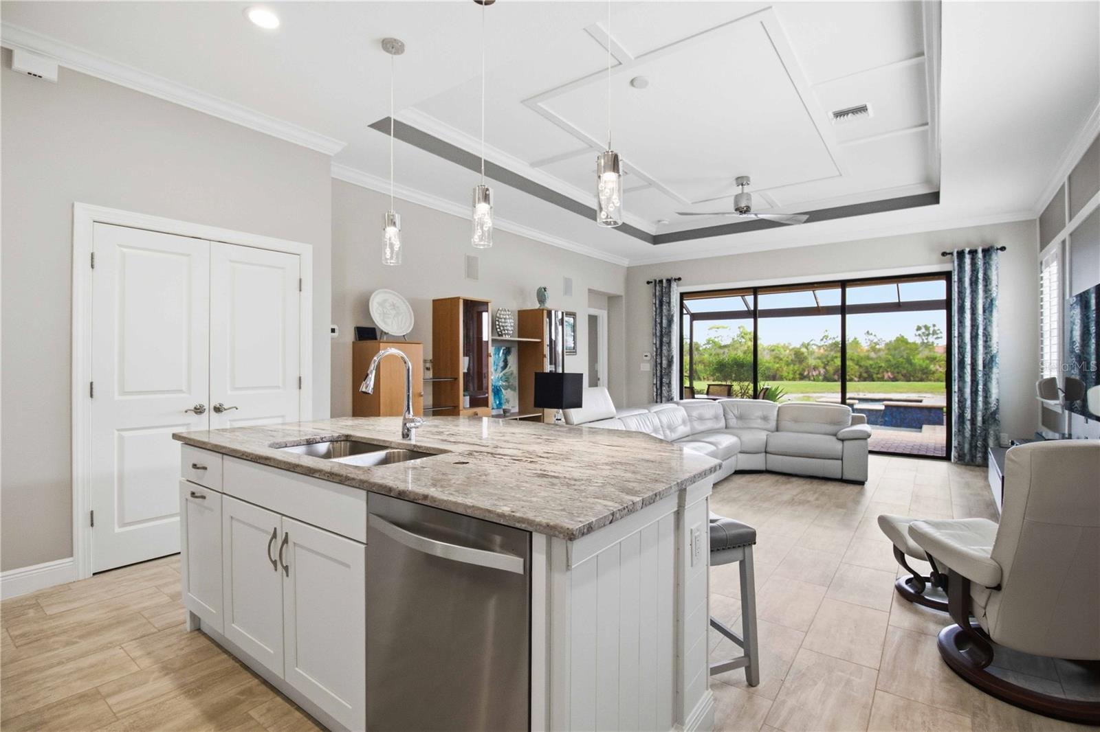 SARASOTA NATIONAL - Residential