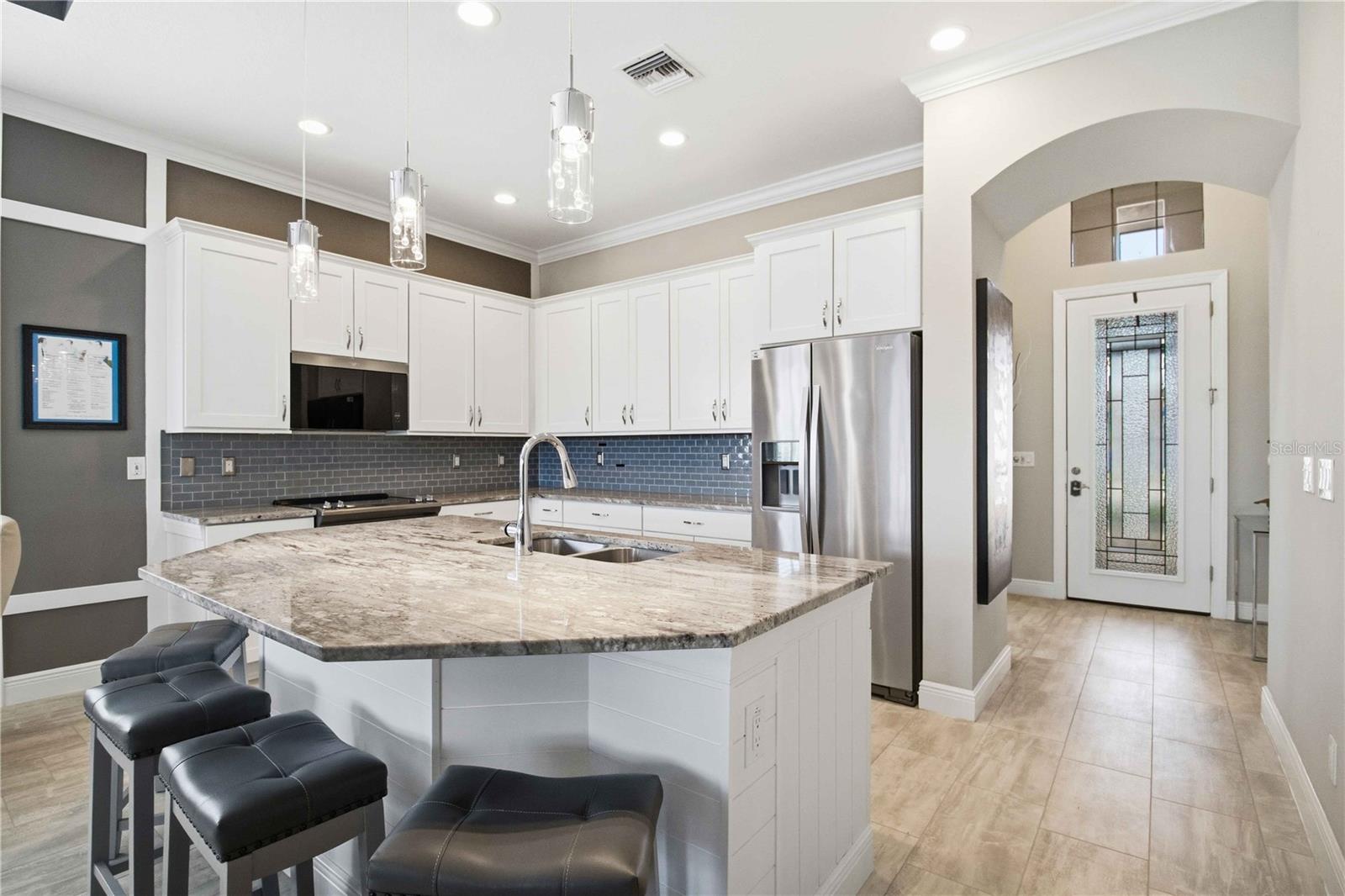 SARASOTA NATIONAL - Residential