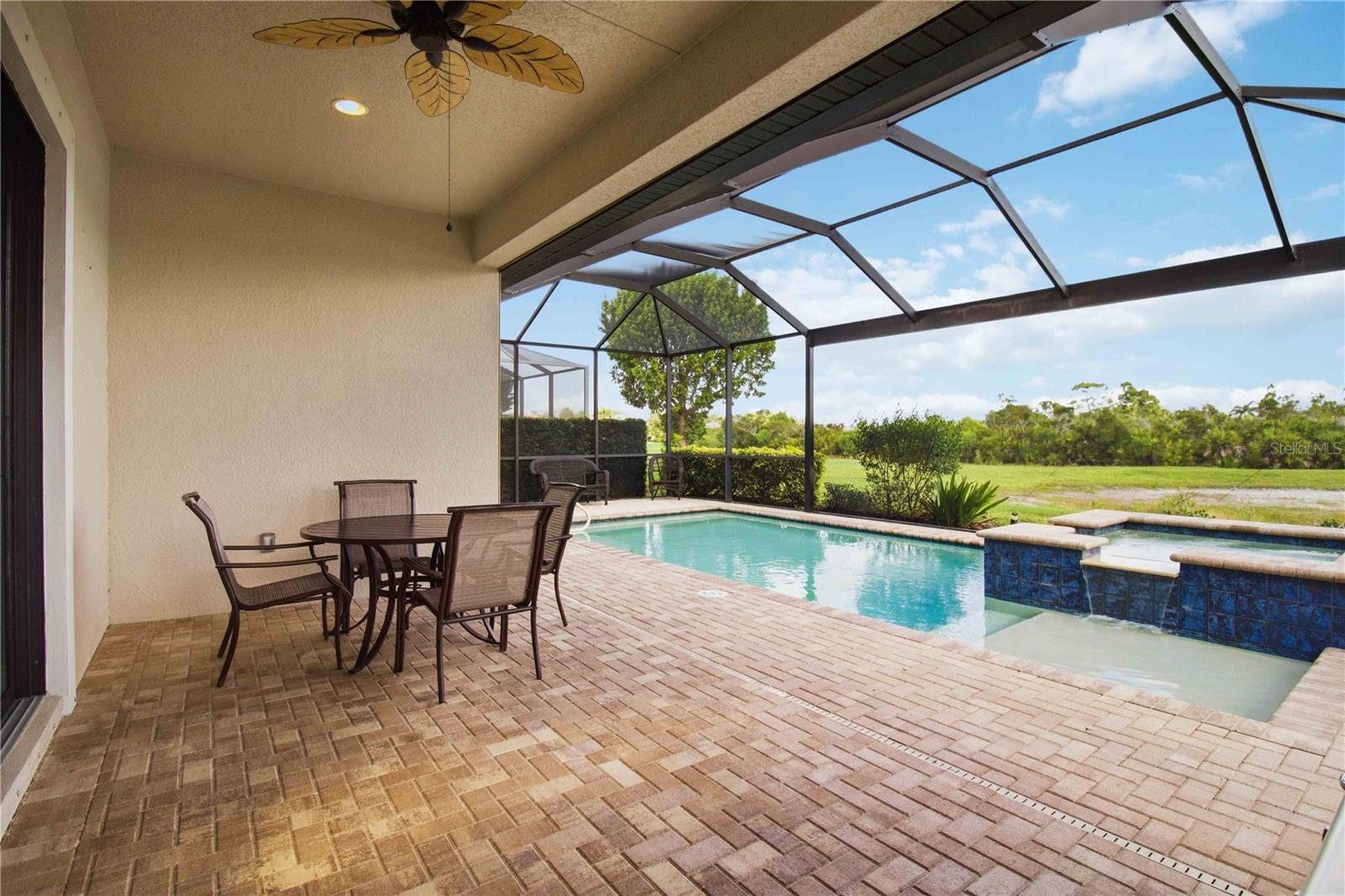 SARASOTA NATIONAL - Residential