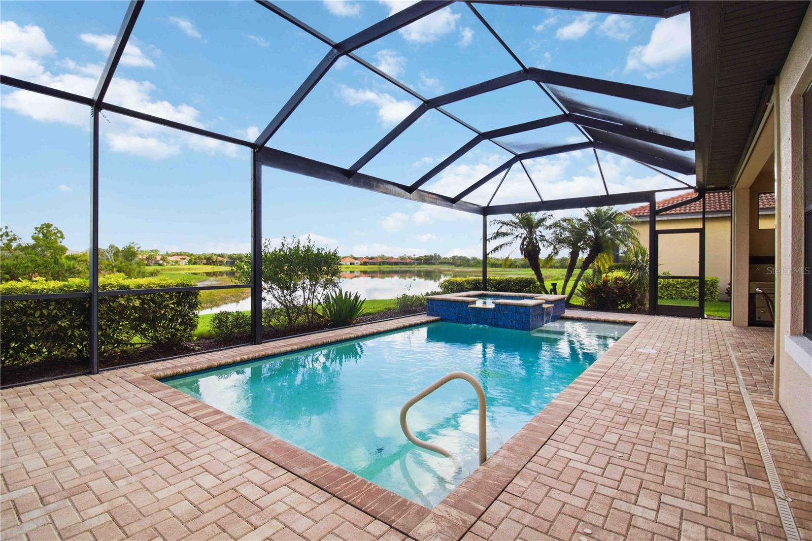 SARASOTA NATIONAL - Residential