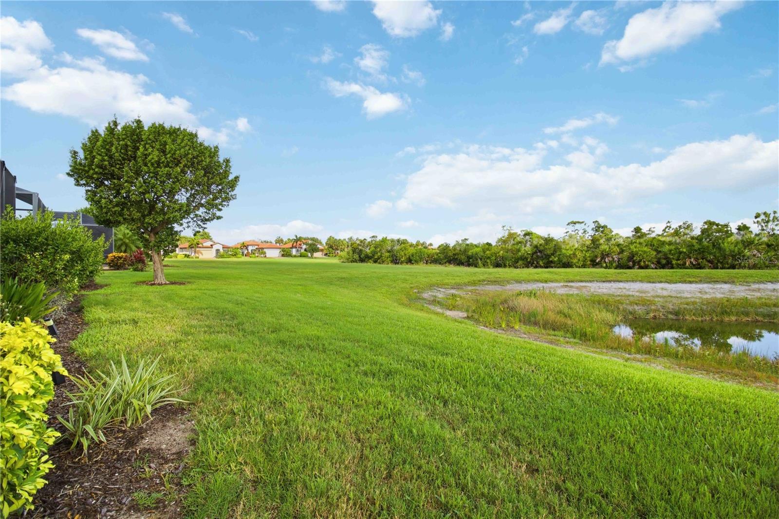 SARASOTA NATIONAL - Residential