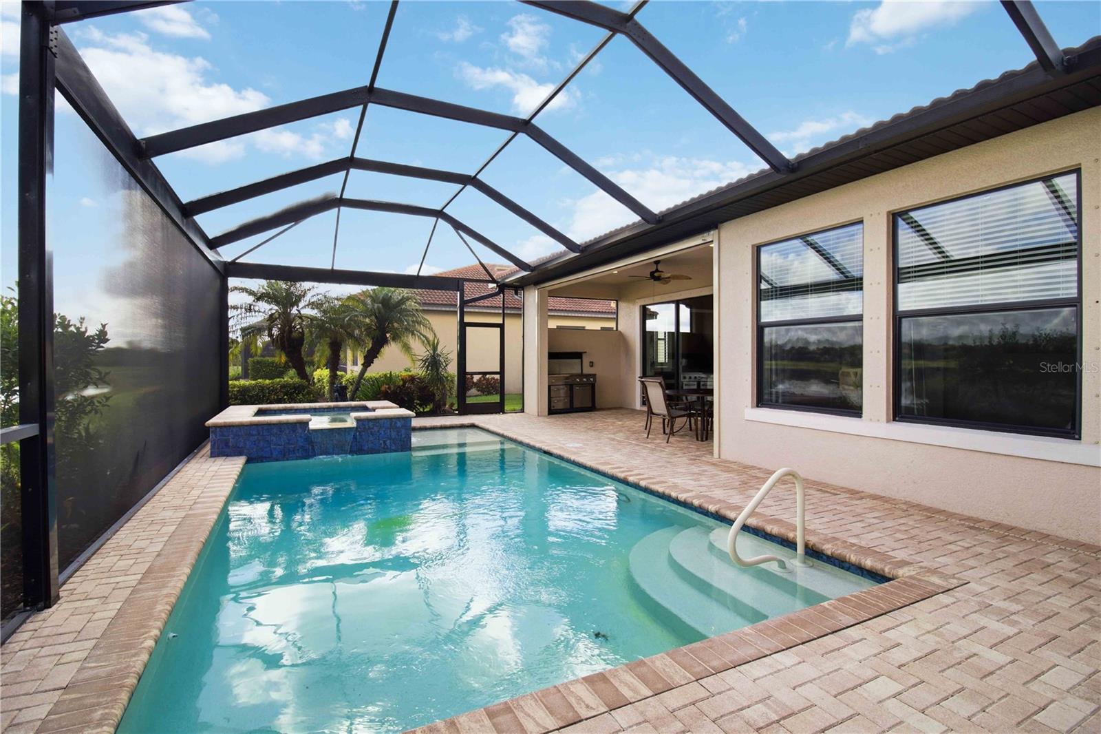 SARASOTA NATIONAL - Residential