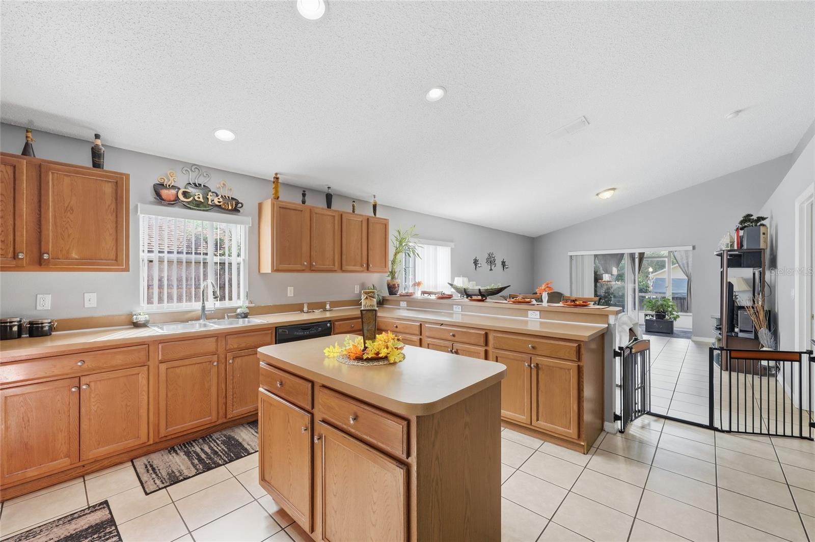 TAVARES CHELSEA OAKS - Residential