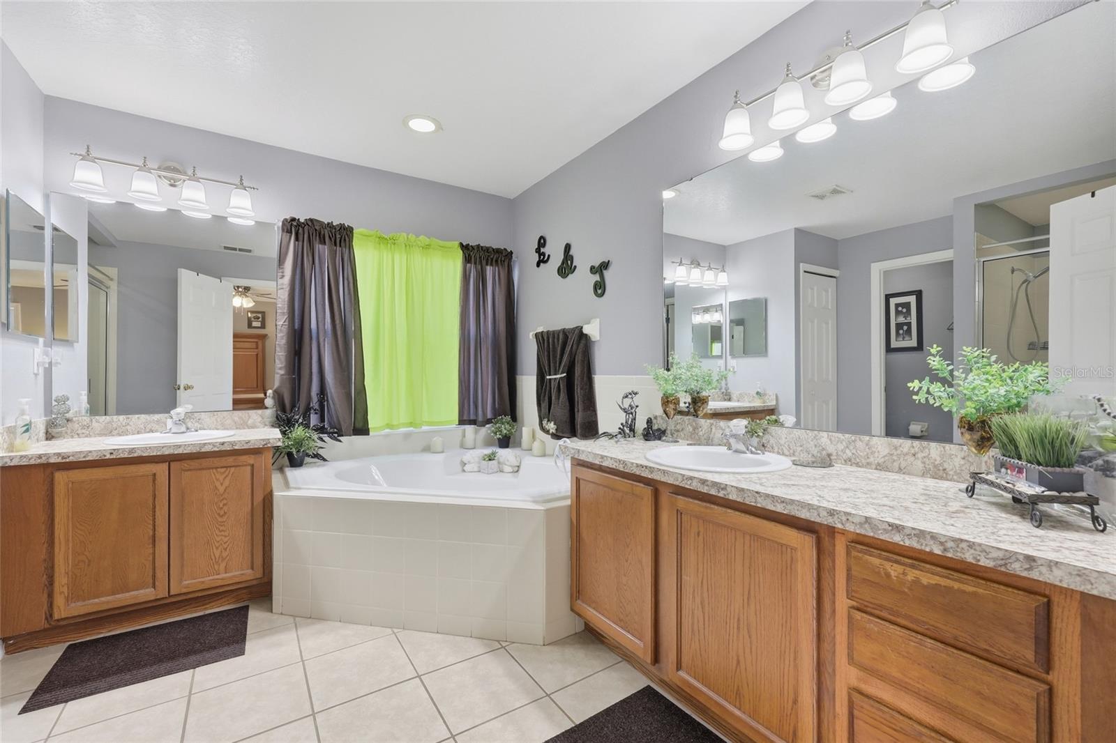 TAVARES CHELSEA OAKS - Residential