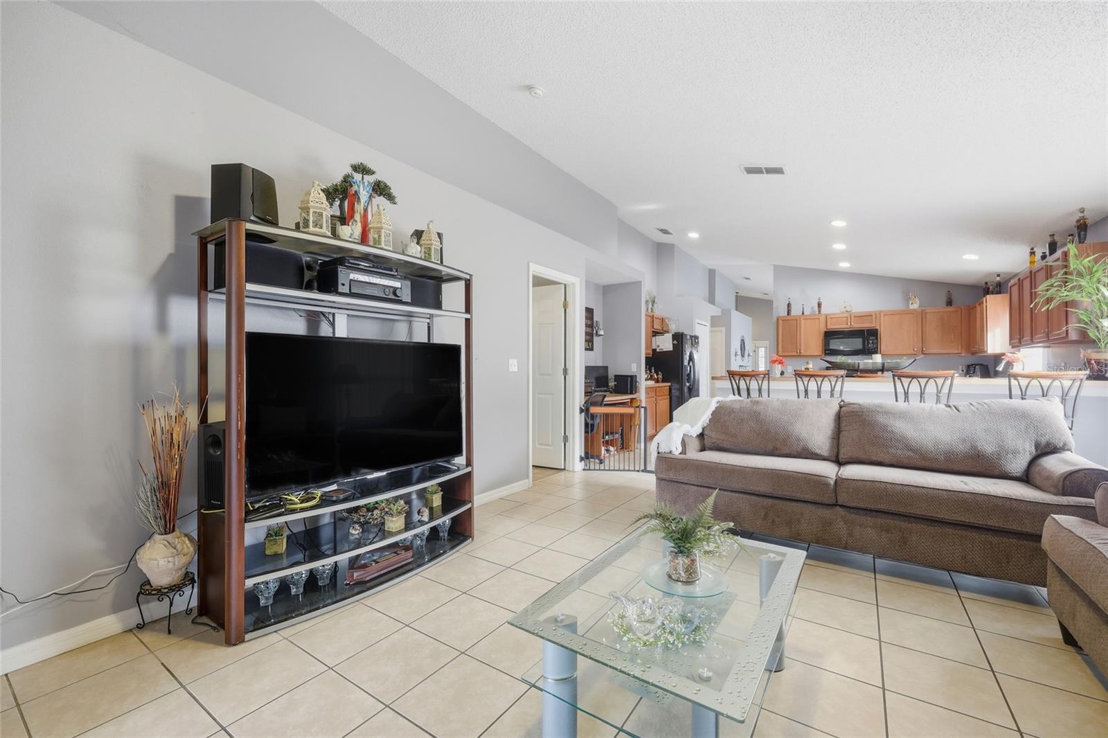 TAVARES CHELSEA OAKS - Residential