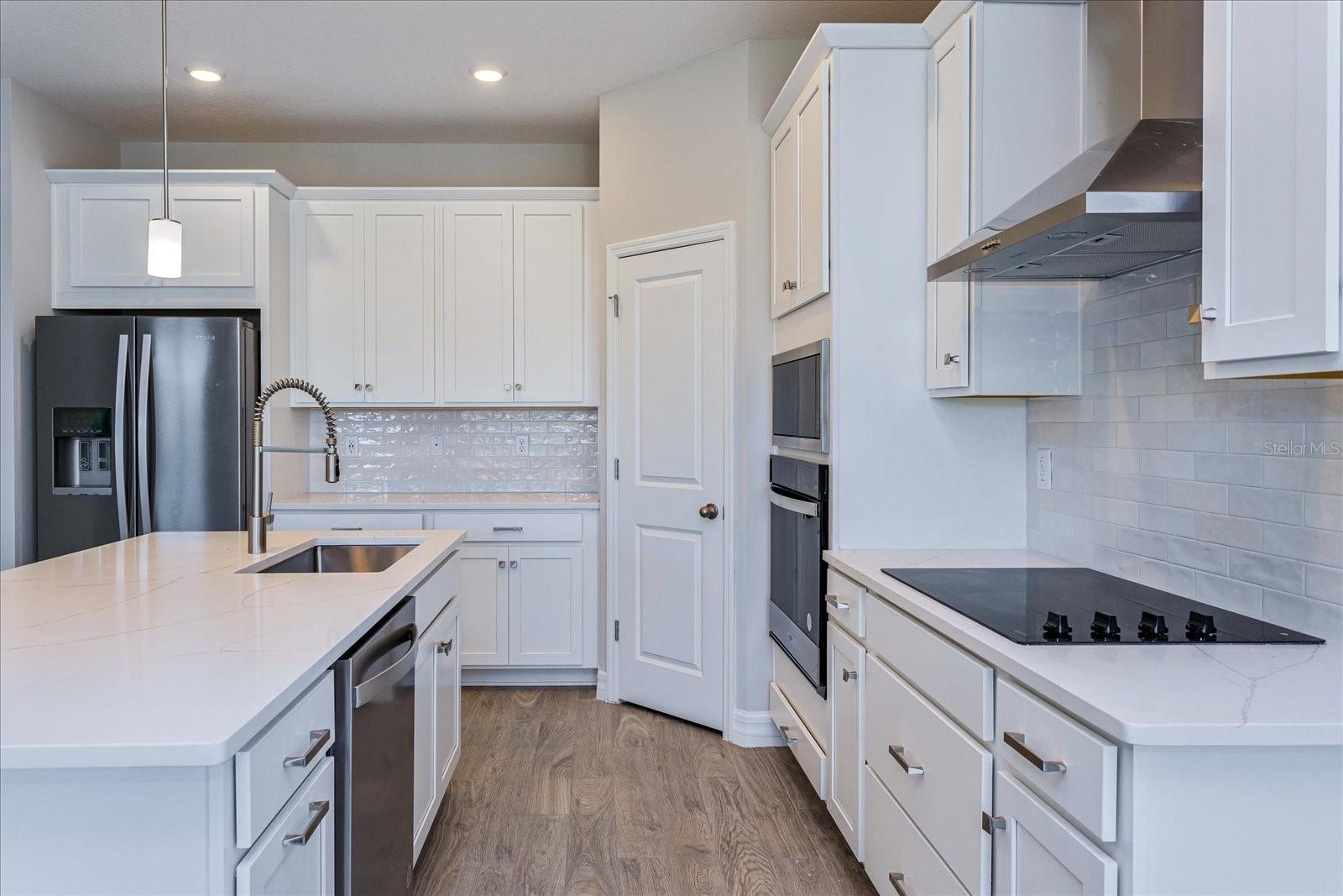 111 BOTTLE BRUSH DRIVE