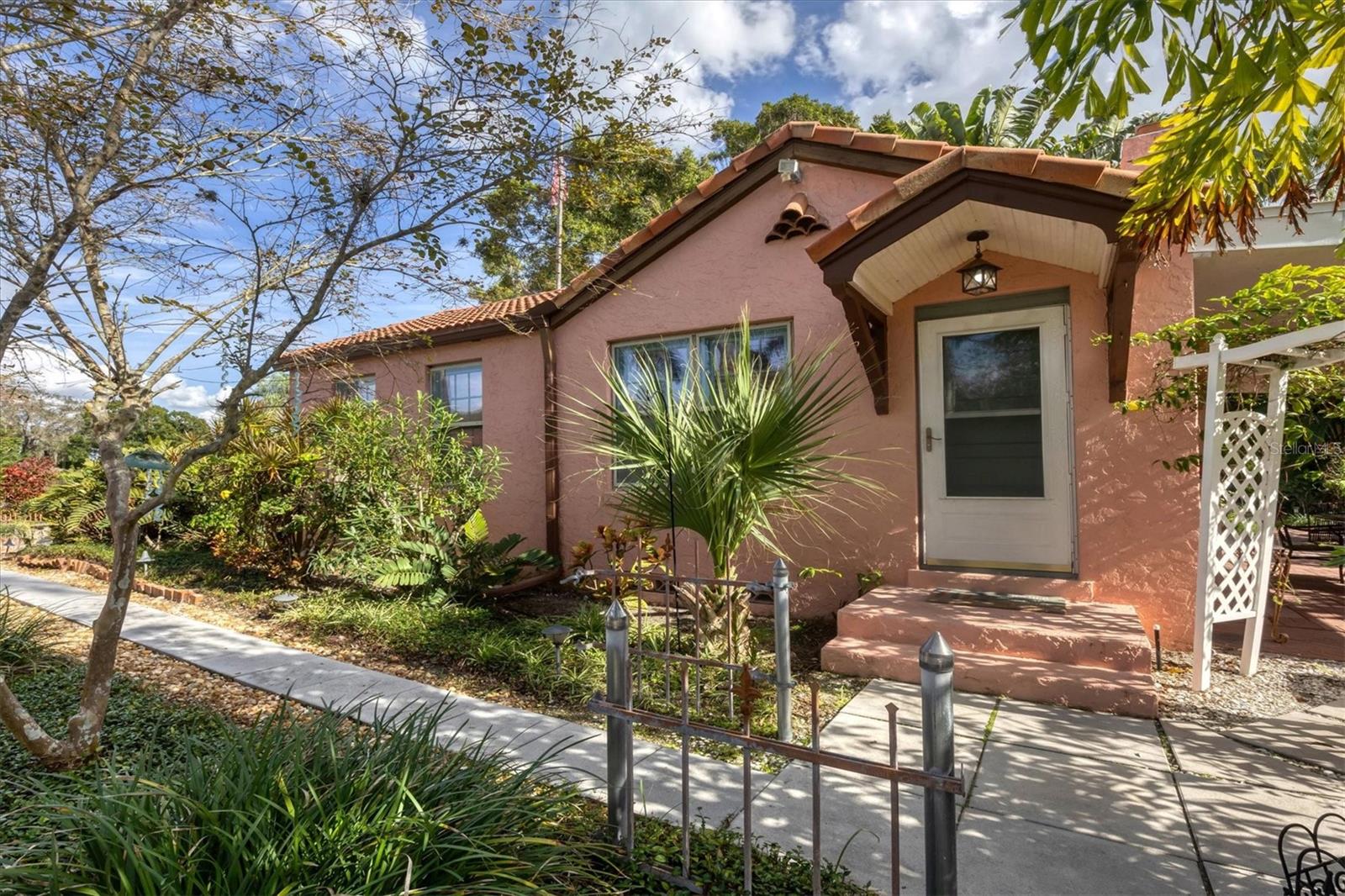 NOKOMIS - Residential