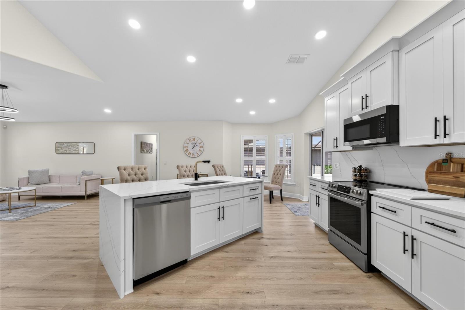 BROOKSIDE BLUFF - Residential