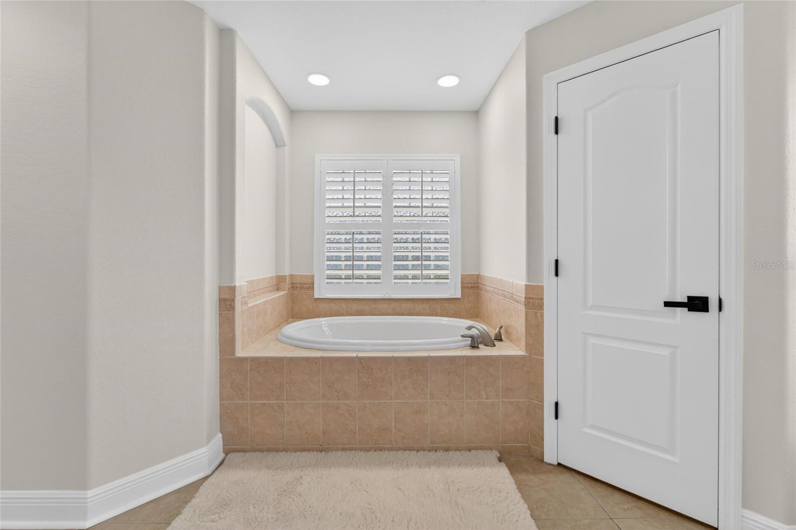BROOKSIDE BLUFF - Residential