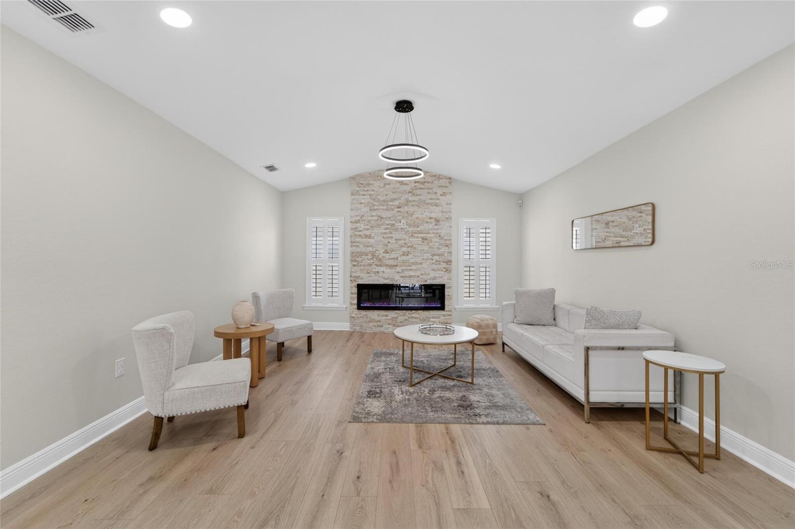 BROOKSIDE BLUFF - Residential