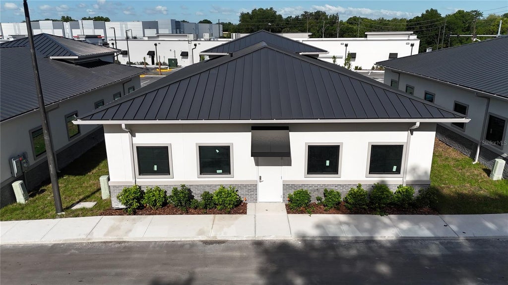 Photo of 2625 Ocoee Apopka Road #7, Apopka, FL 32703 (MLS # O6300773)