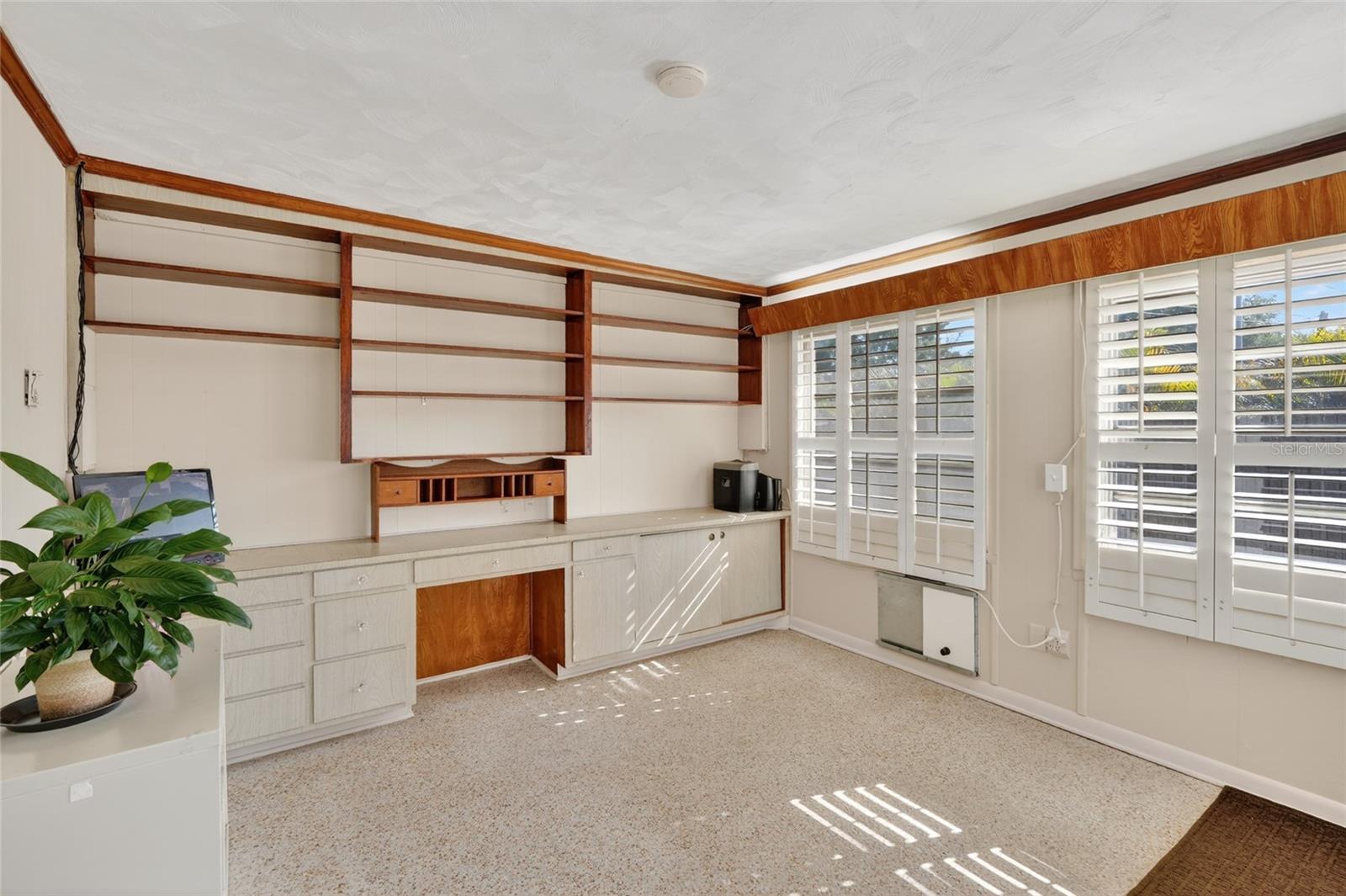 VALENCIA PARK - Residential