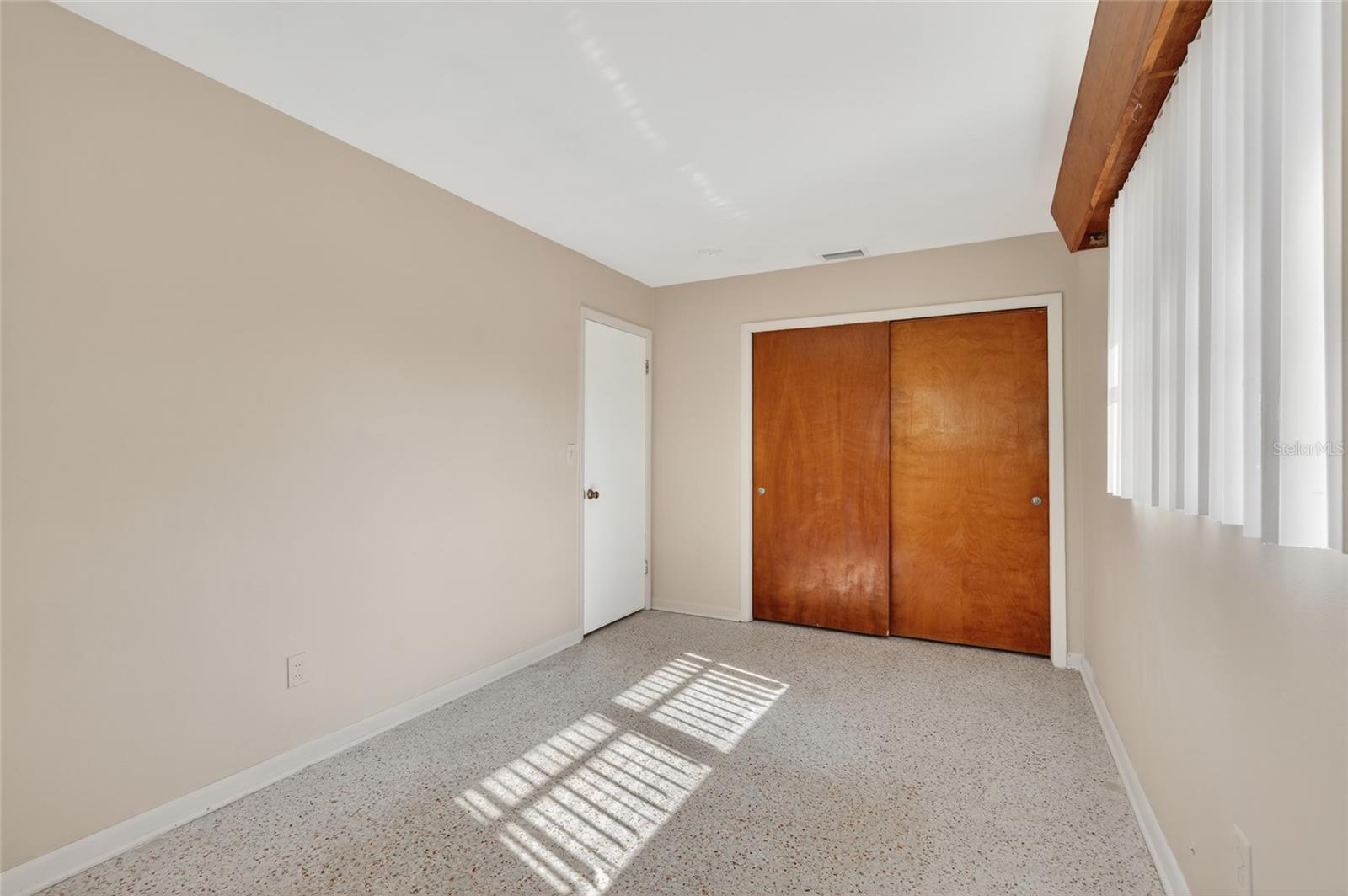 VALENCIA PARK - Residential