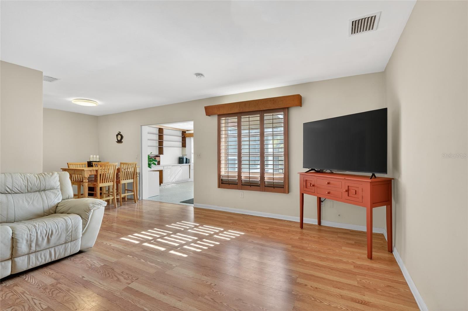 VALENCIA PARK - Residential