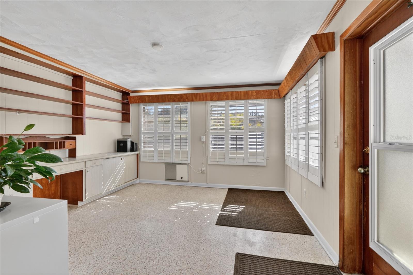 VALENCIA PARK - Residential