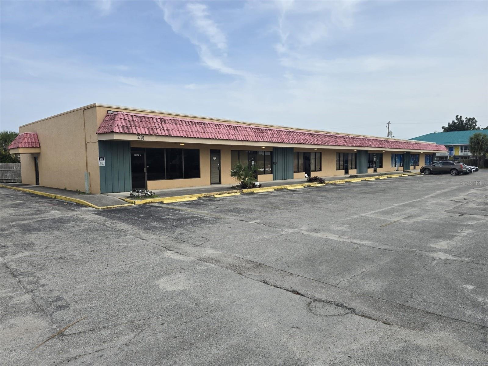 3214 S US HIGHWAY 1