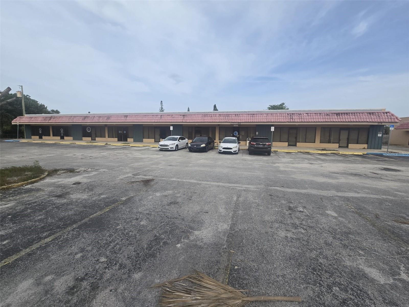3214 S US HIGHWAY 1