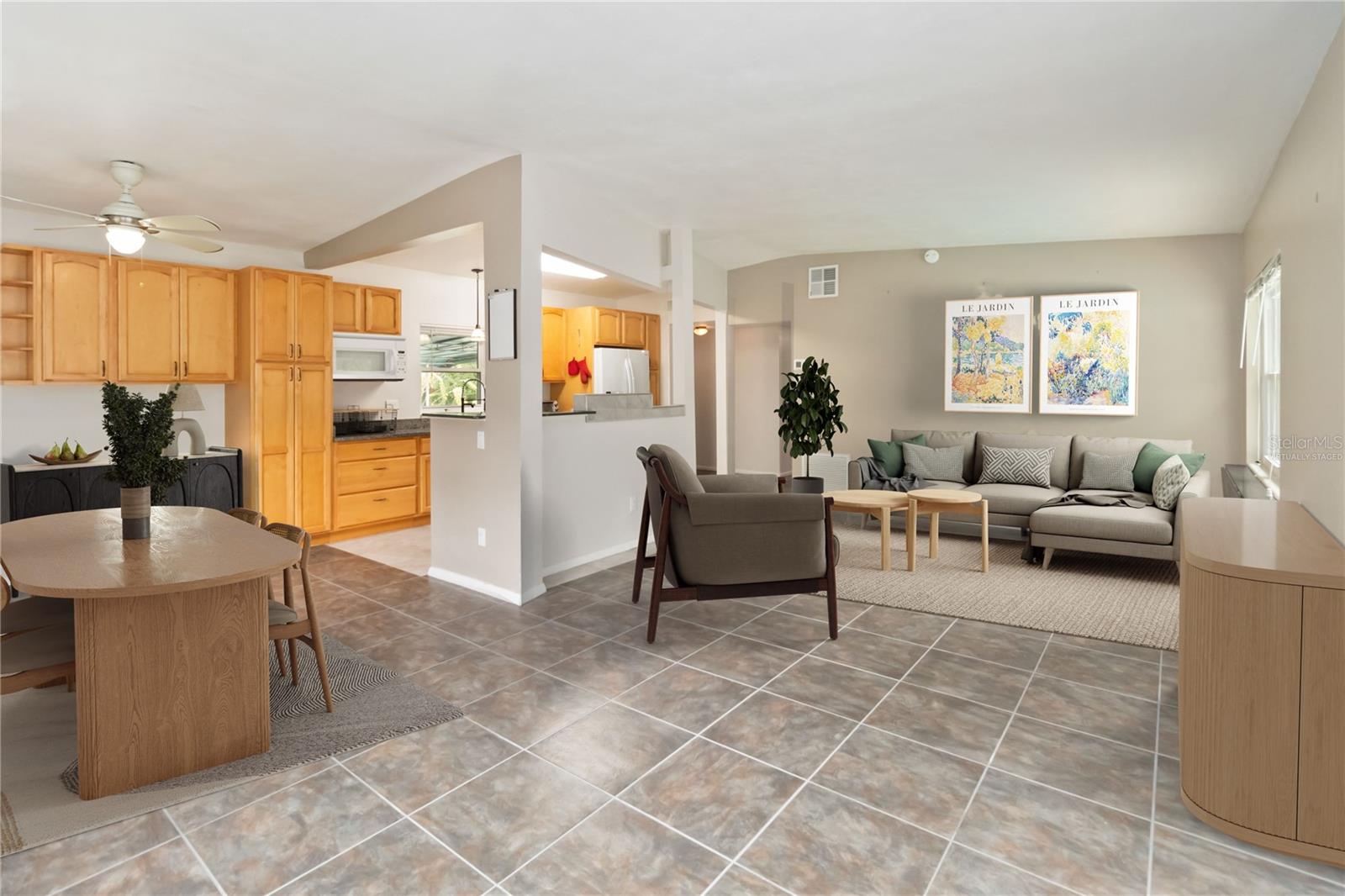 428 SELKIRK DRIVE