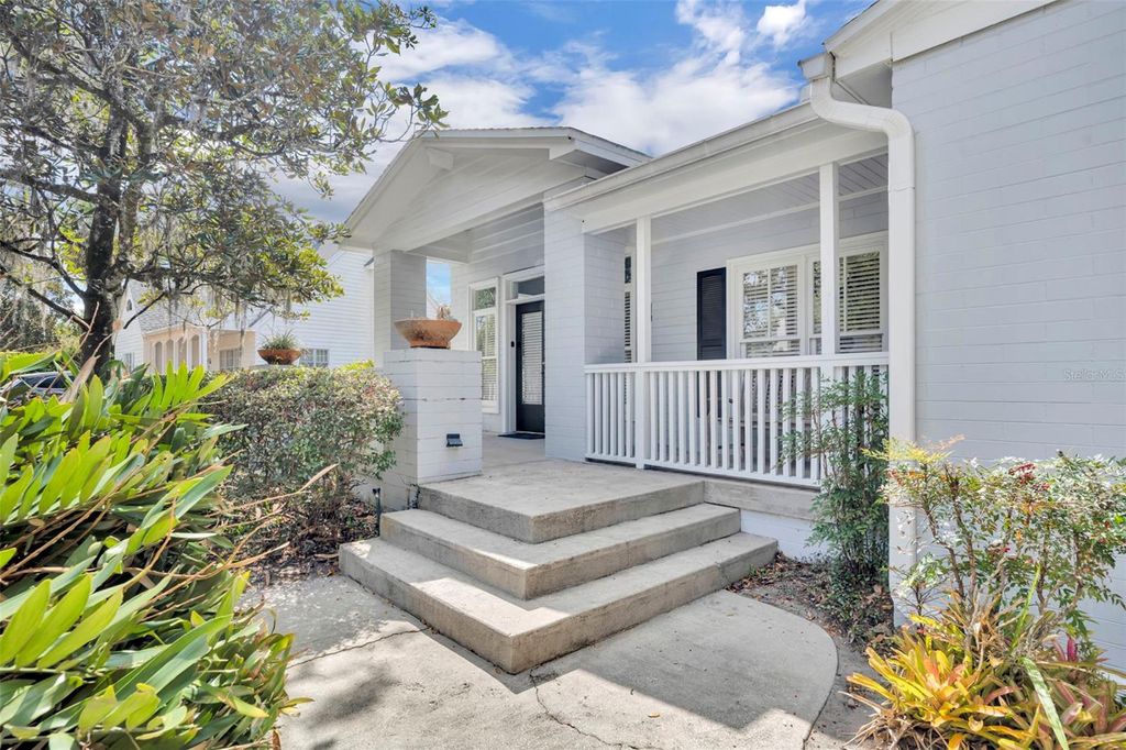 Photo of 246 Palmer Avenue, Winter Park, FL 32789 (MLS # O6388115)