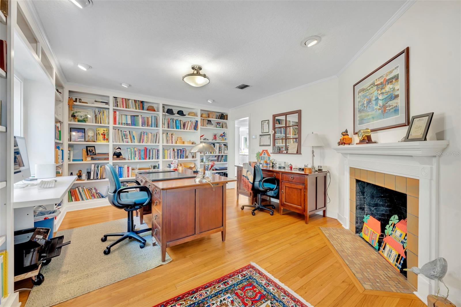 ROBERT DHU MACDONALD PARK - Residential