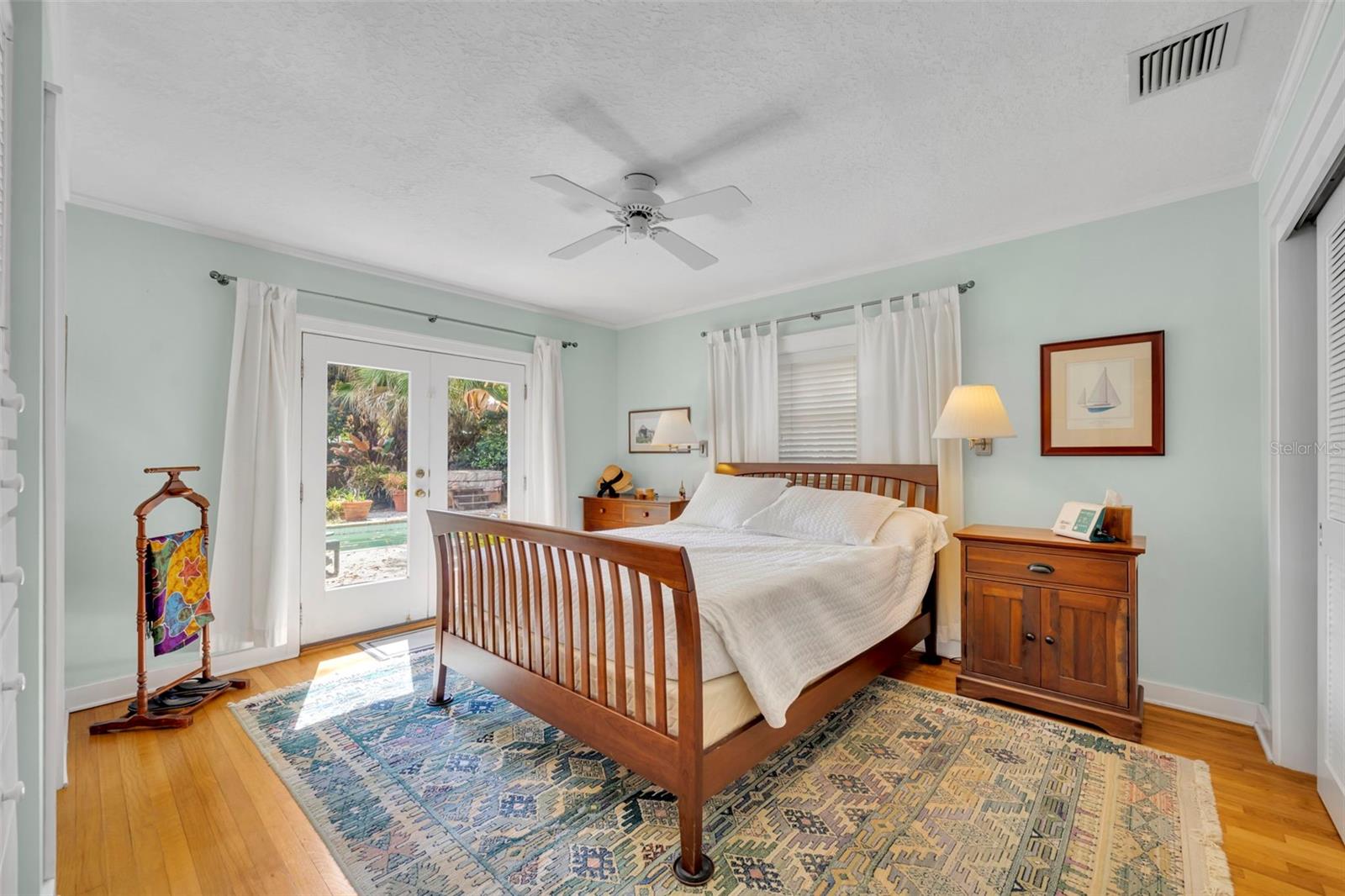 ROBERT DHU MACDONALD PARK - Residential