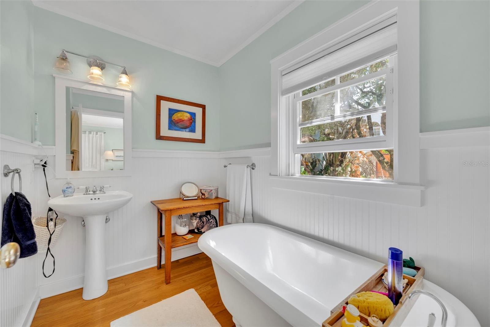 ROBERT DHU MACDONALD PARK - Residential