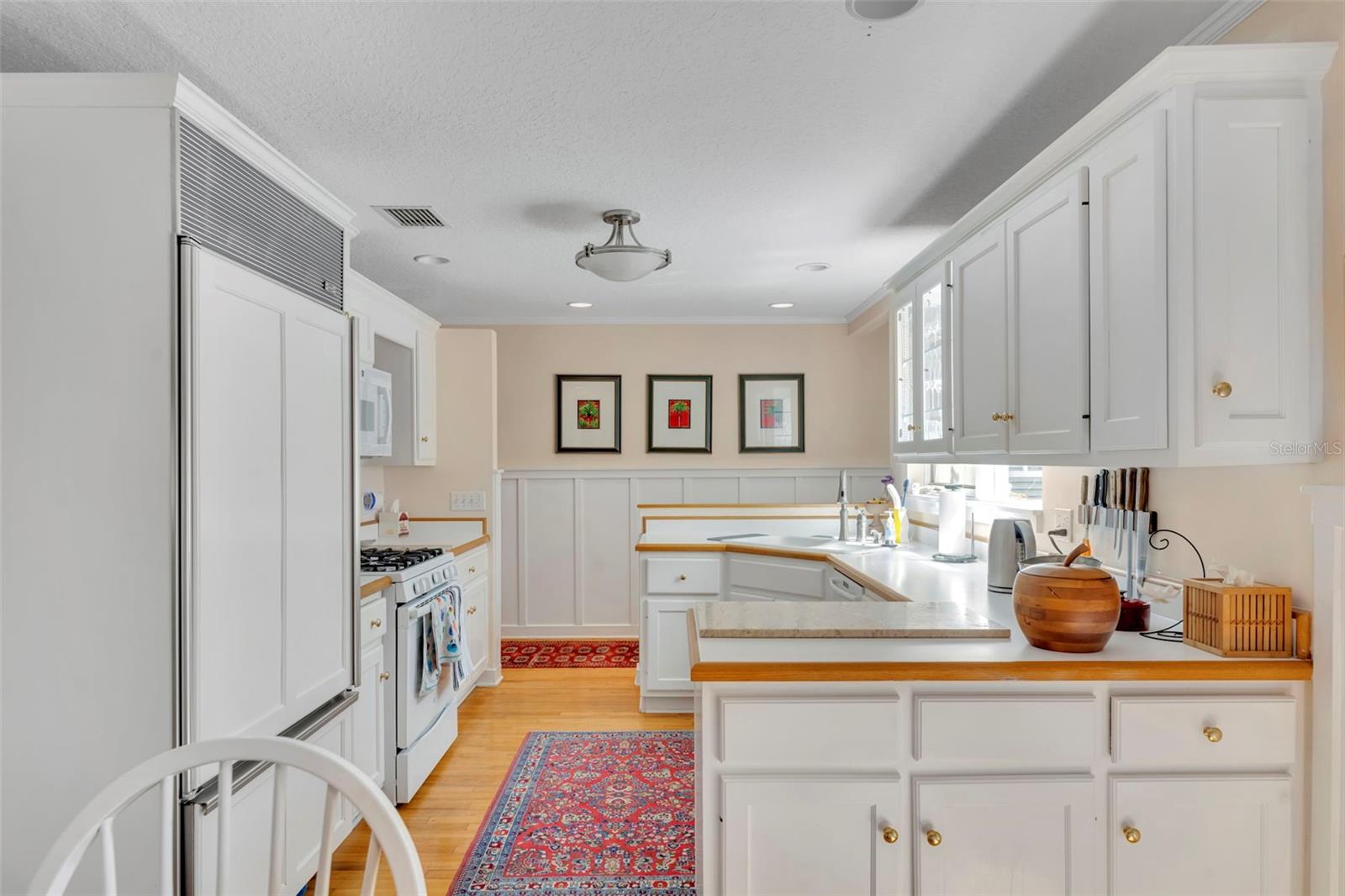 ROBERT DHU MACDONALD PARK - Residential