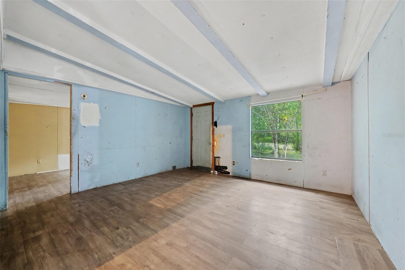 114 SHADY OAK DRIVE