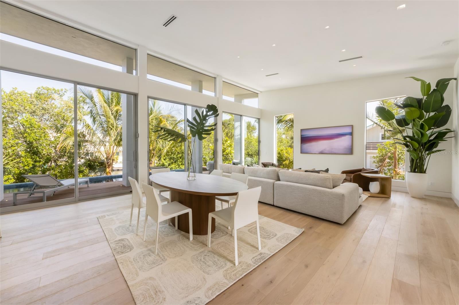 SLEEPY LAGOON PARK - Residential