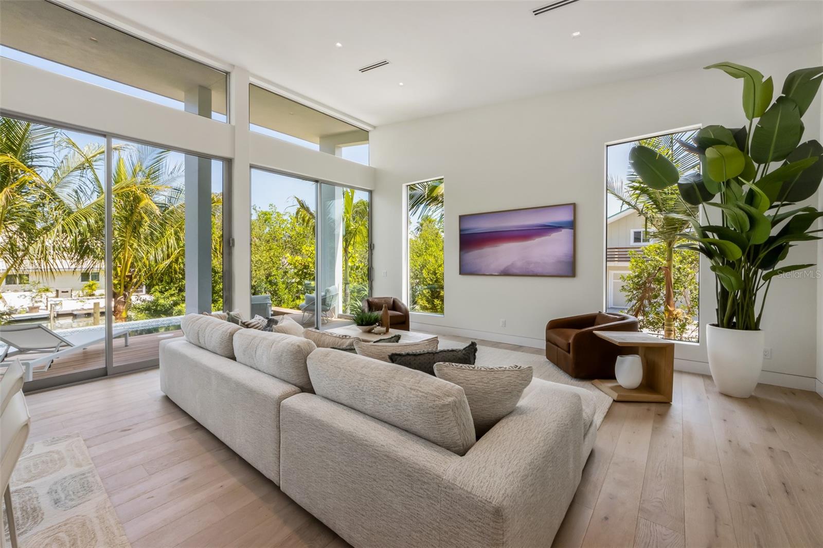 SLEEPY LAGOON PARK - Residential