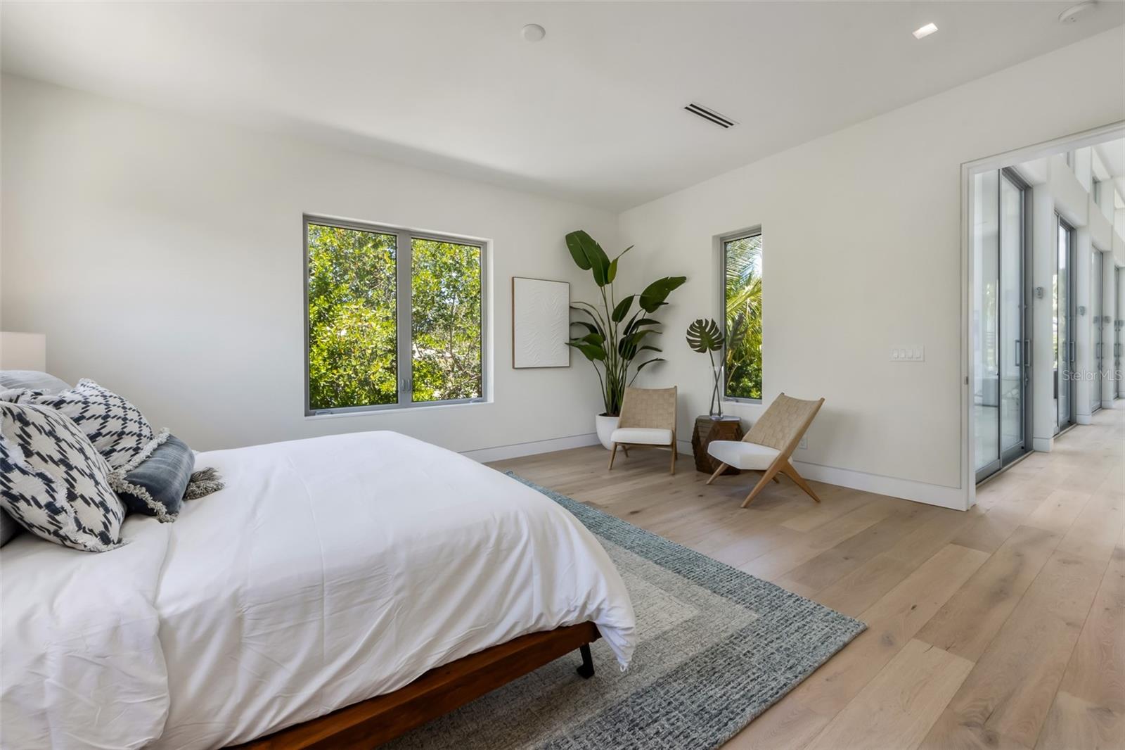 SLEEPY LAGOON PARK - Residential