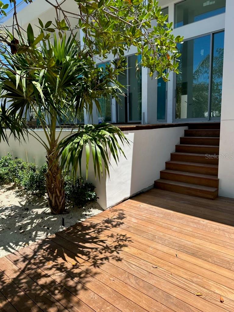 SLEEPY LAGOON PARK - Residential