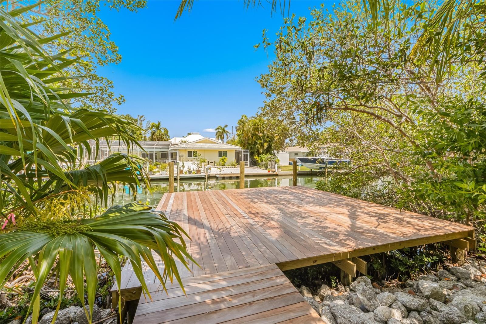 SLEEPY LAGOON PARK - Residential