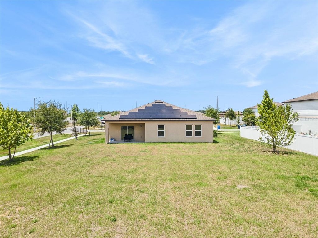 Photo of 903 Shimmering Oaks Lane, Seffner, FL 33584 (MLS # TB8510669)