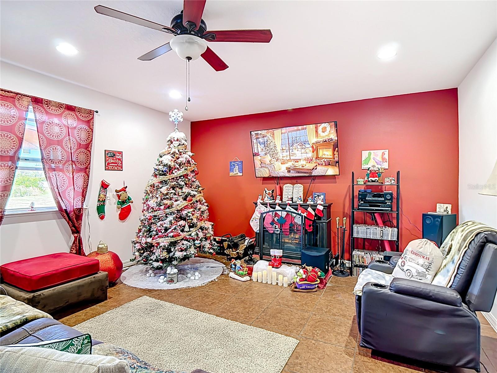 RIDGE ACRES PH 02 - Residential