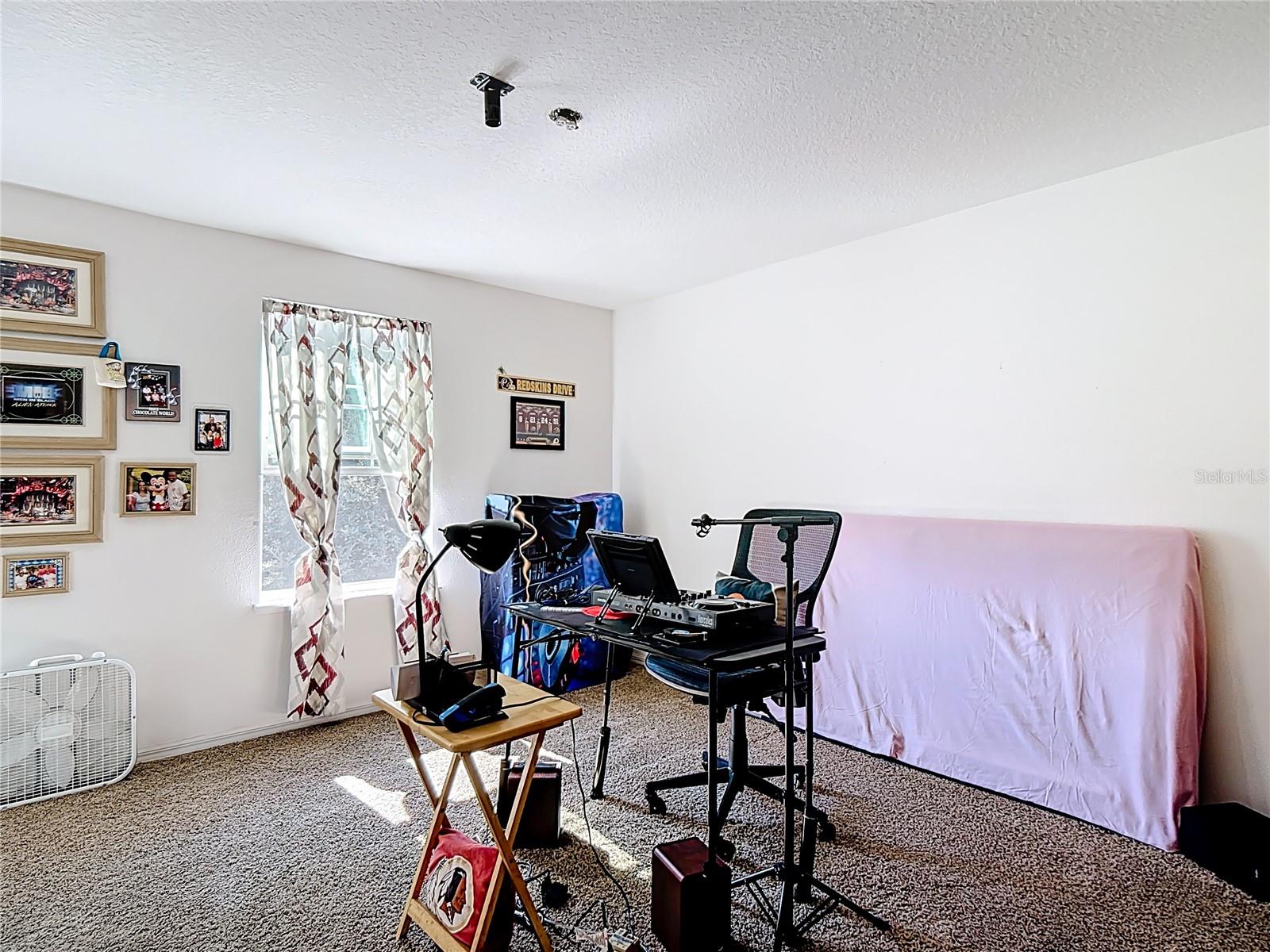 RIDGE ACRES PH 02 - Residential