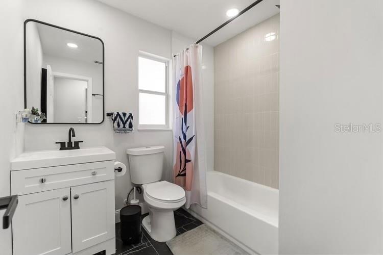 MALIBU GROVES THIRD ADD - Residential