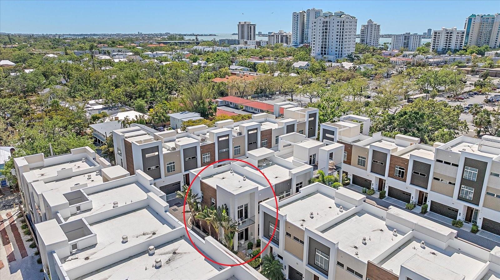 232 COSMOPOLITAN COURT